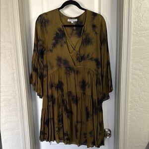 Young Fabulous & Broke Mid Sleeve Tie Dye Dress with Slip Underneath Size S